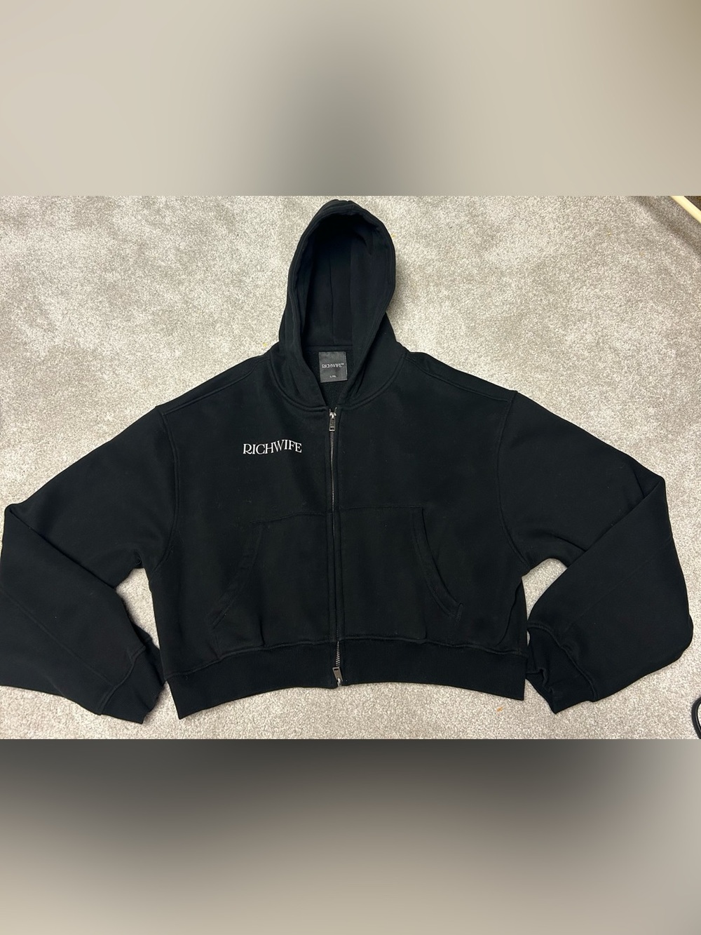 RICHWIFE Black Zip-Up Cropped Hoodie L/XL Streetwear Athletic Loungewear